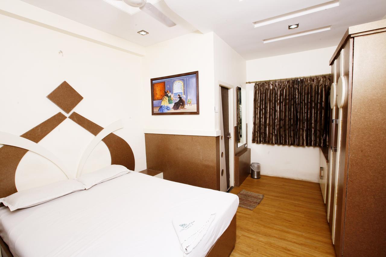 Hotel Vasantham Coimbatore Eksteriør bilde