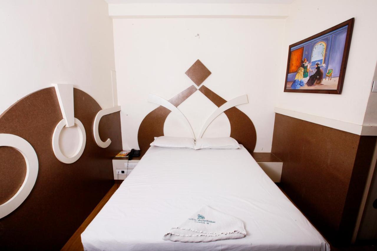 Hotel Vasantham Coimbatore Eksteriør bilde